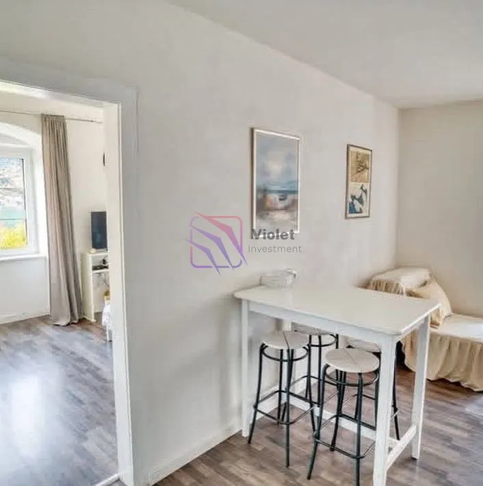 Prodaja, jednosoban stan, 42m², Stari Grad Kotor, Kotor