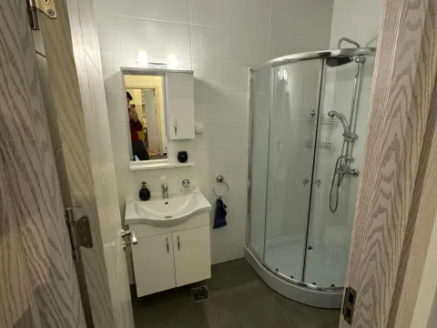 Izdavanje, trosoban stan, 75m², Ljubović, Podgorica - image 10