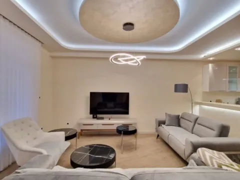 Sale, two bedroom apartment, 104m², Bulevar, Budva - image 4