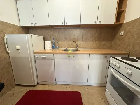 Prodaja, jednosoban stan, 50m², Krivi Most, Podgorica - image 3