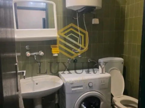 Izdavanje, jednosoban stan, 43m², Blok 5, Podgorica - image 7