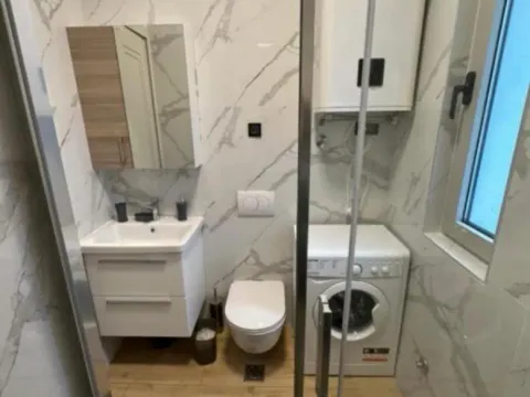 Prodaja, garsonjera, 33m², Budva, Crna Gora - image 3