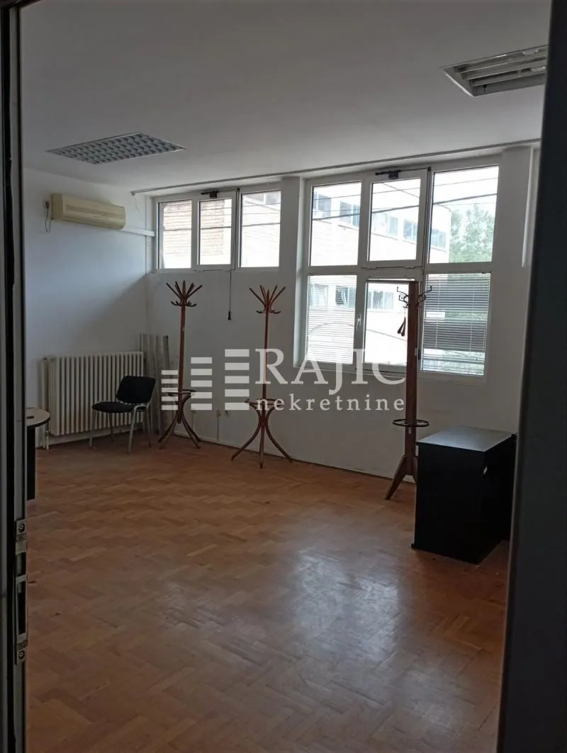 Rent, office space, 500m², Brace Jerković, Voždovac Sve Podlokacije