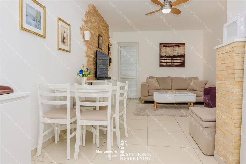 Prodaja, jednosoban stan, 56m², Topla, Herceg Novi