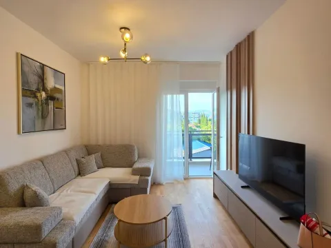Izdavanje, jednosoban stan, 45m², Pobrežje, Podgorica - image 2