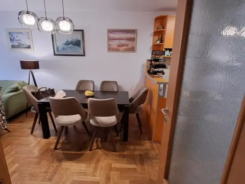 Prodaja, dvosoban stan, 70m², Stari Aerodrom, Podgorica - image 2