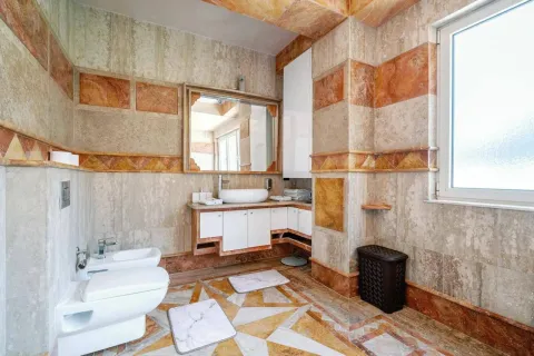 Rent, house, 400m², Dukley Gardens, Budva - image 9