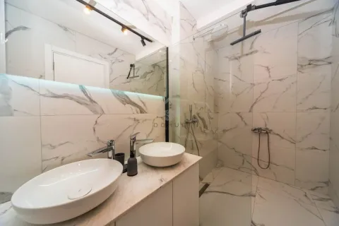 Rent, one bedroom apartment, 60m², Stara Varoš, Podgorica - image 8