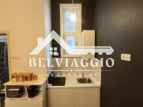 Rent, one bedroom apartment, 35m², Stari Grad, Budva - image 4
