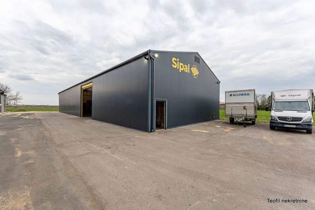 Sale, office space, 1200m², Bečej, Novi Sad