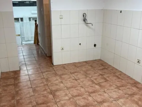 Rent, office space, 38m², Cara Dušana, Novi Sad Sve Podlokacije - image 4