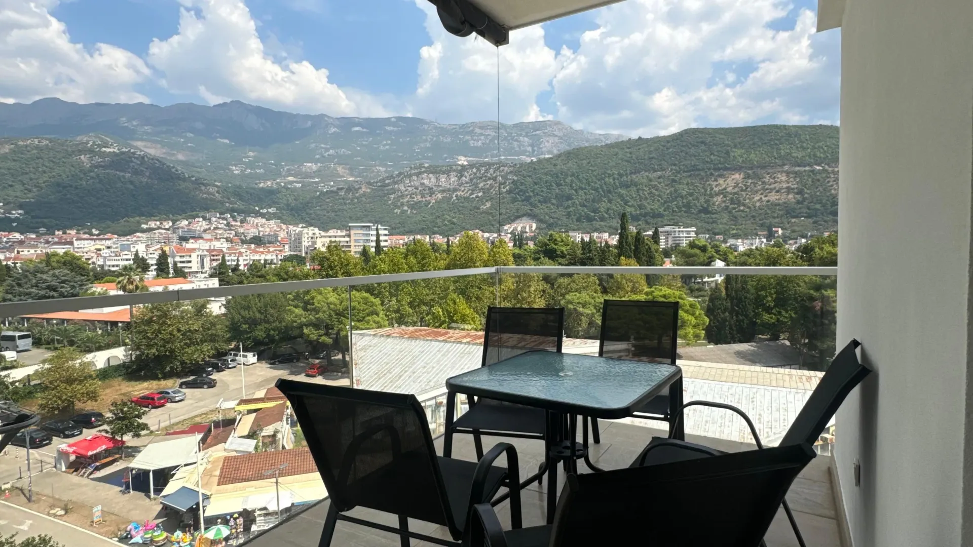 Rent, three bedroom apartment, 98m², Centar, Budva