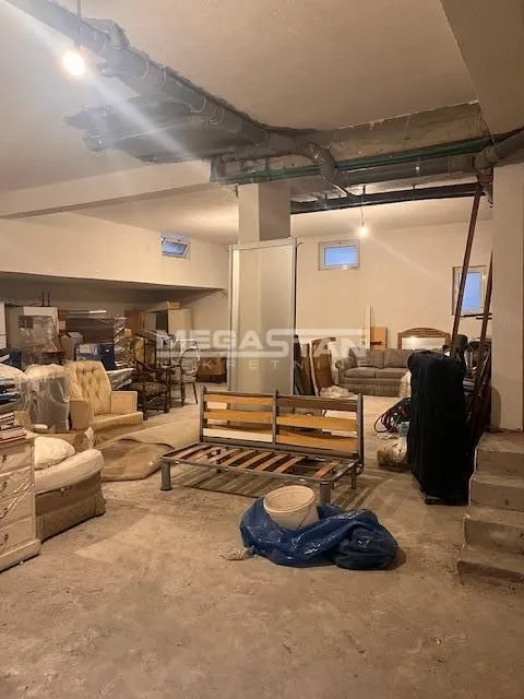 Sale, office space, 124m², Uciteljsko Naselje, Zvezdara Sve Podlokacije