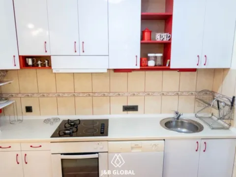 Izdavanje, dvosoban stan, 76m², Centar, Podgorica - image 10