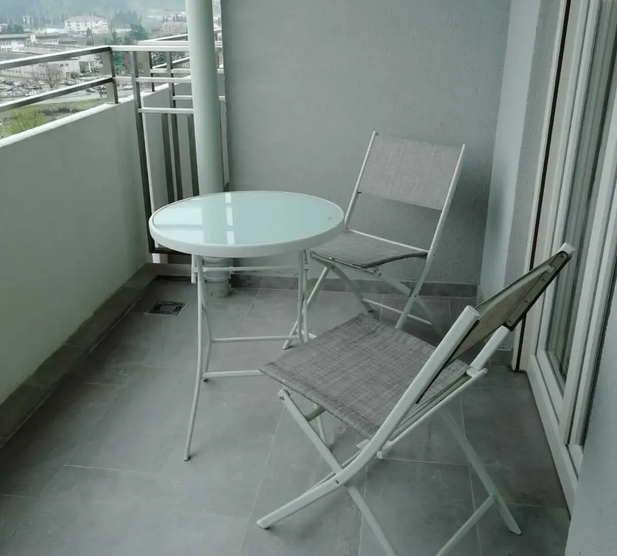 Izdavanje, jednosoban stan, 49m², Central Point, Podgorica
