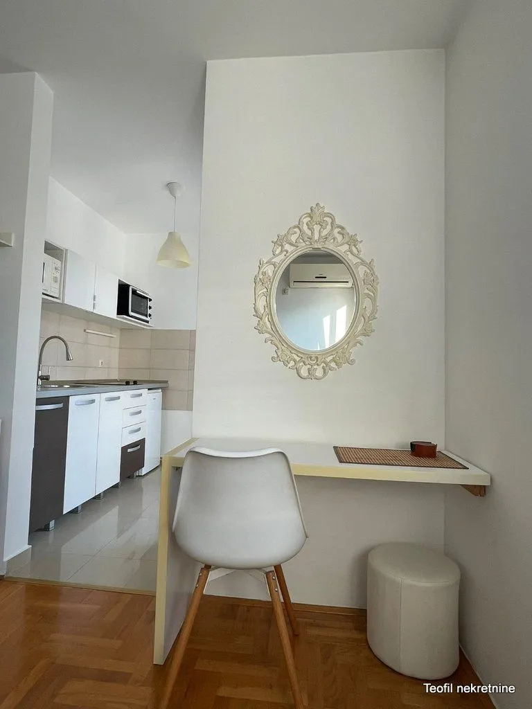 Prodaja, jednosoban stan, 28m², Novi Sad, Srbija