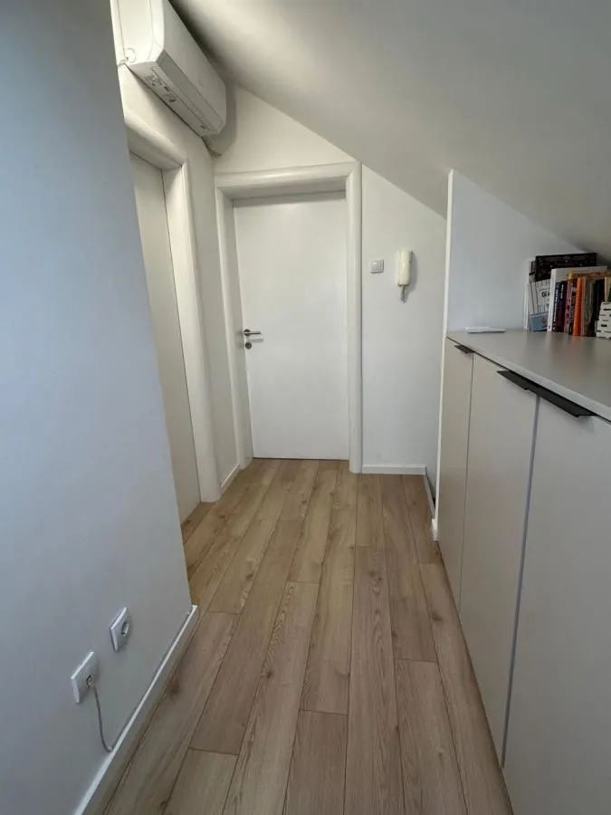 Prodaja, dvosoban stan, 80m², Rotkvarija, Novi Sad Sve Podlokacije