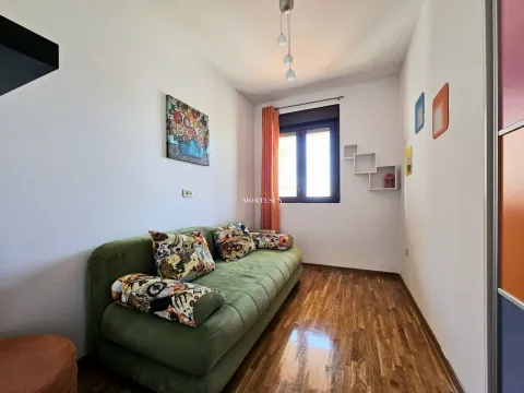 Rent, two bedroom apartment, 112m², Bečići, Budva - image 6