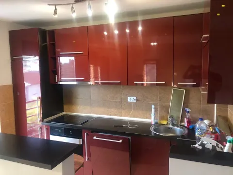 Rent, three bedroom apartment, 70m², Podkošljun, Budva - image 9