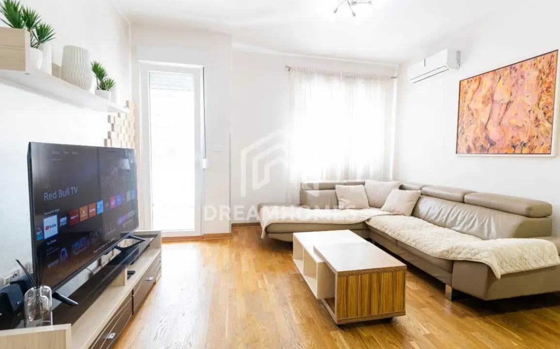 Izdavanje, dvosoban stan, 65m², City Kvart, Podgorica