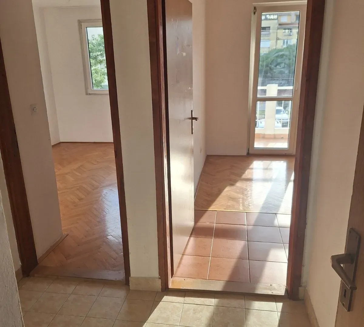 Rent, two bedroom apartment, 73m², Makedonsko naselje, Bar