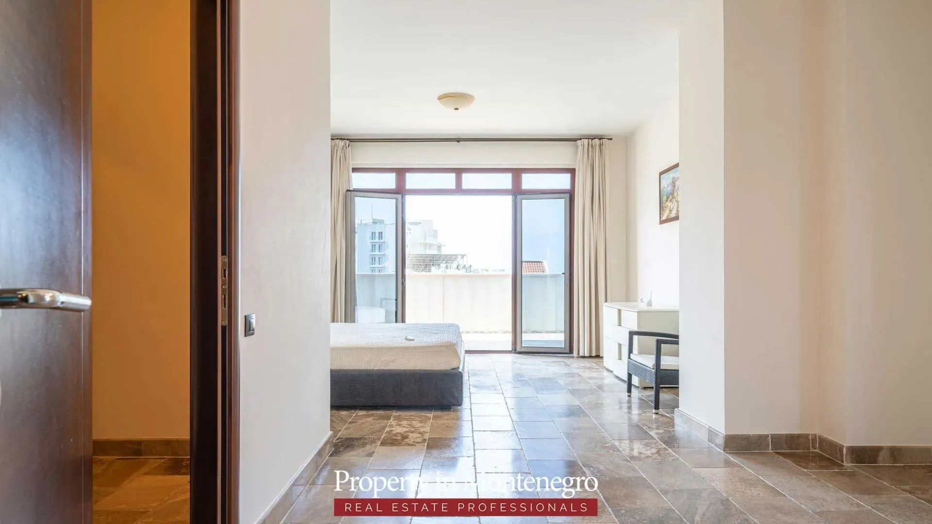 Sale, house, 971m², Petrovac, Budva