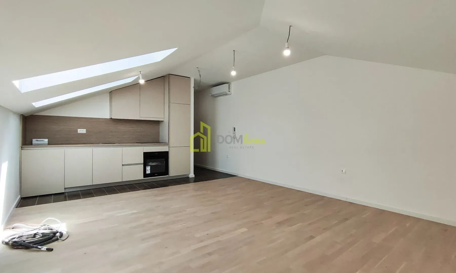 Prodaja, jednosoban stan, 50m², Stari Aerodrom, Podgorica