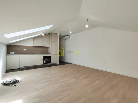 Prodaja, jednosoban stan, 50m², Stari Aerodrom, Podgorica - image 8