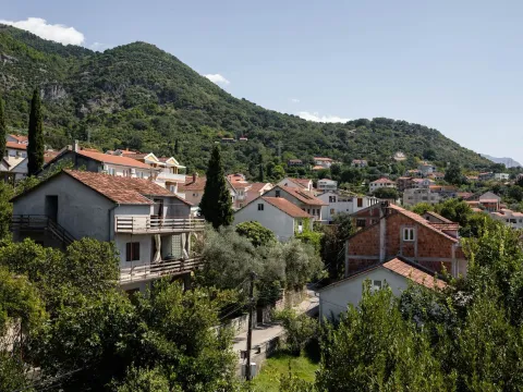 Prodaja, trosoban stan, 82m², Tivat, Crna Gora - image 2