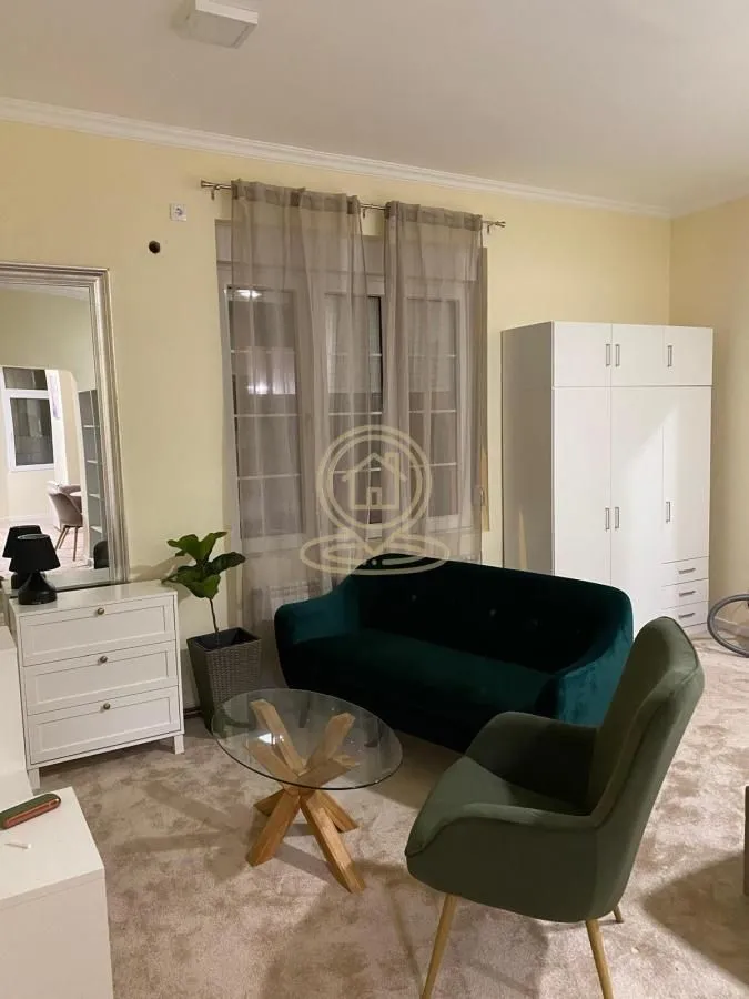 Rent, two bedroom apartment, 51m², Vračar Sve Podlokacije, Beograd