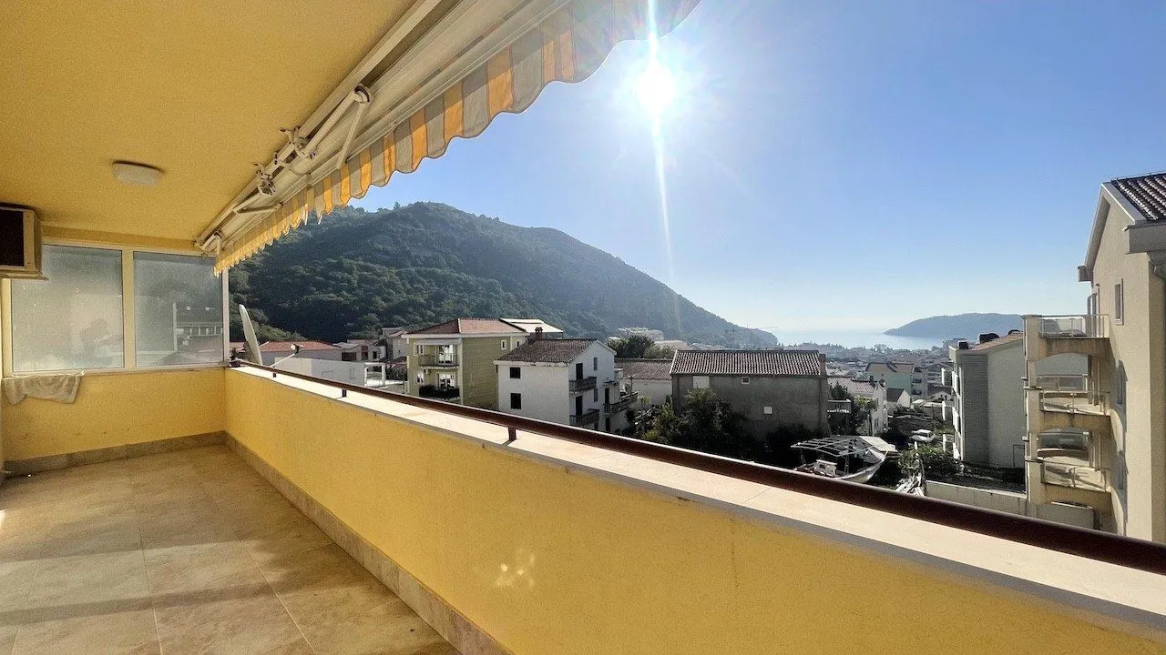 Prodaja, trosoban stan, 138m², Lazi, Budva