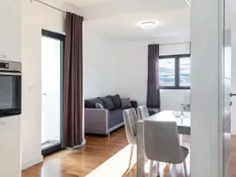 Sale, two bedroom apartment, 55m², Bečići, Budva