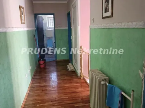 Prodaja, kuća, 250m², Jakovo, Surčin - image 6