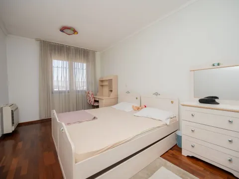 Prodaja, trosoban stan, 127m², Preko Morače, Podgorica - image 13
