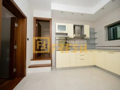 Rent, house, 380m², Mareza, Podgorica - image 22