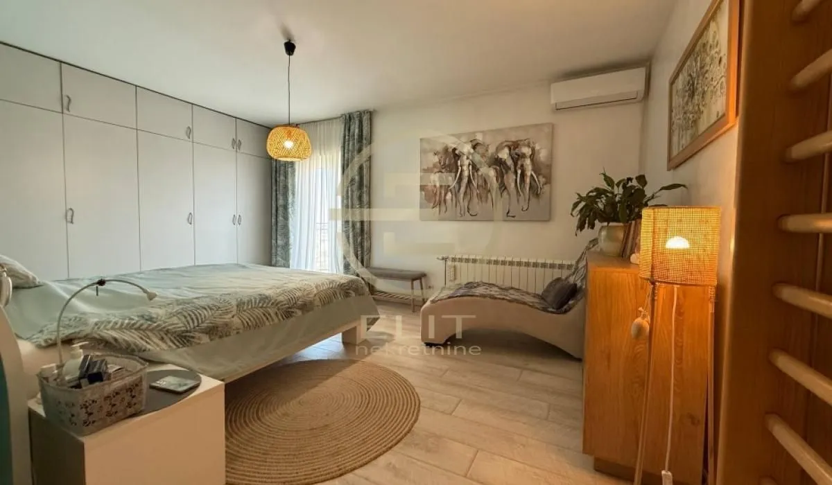 Sale, house, 273m², Petrovaradin, Novi Sad