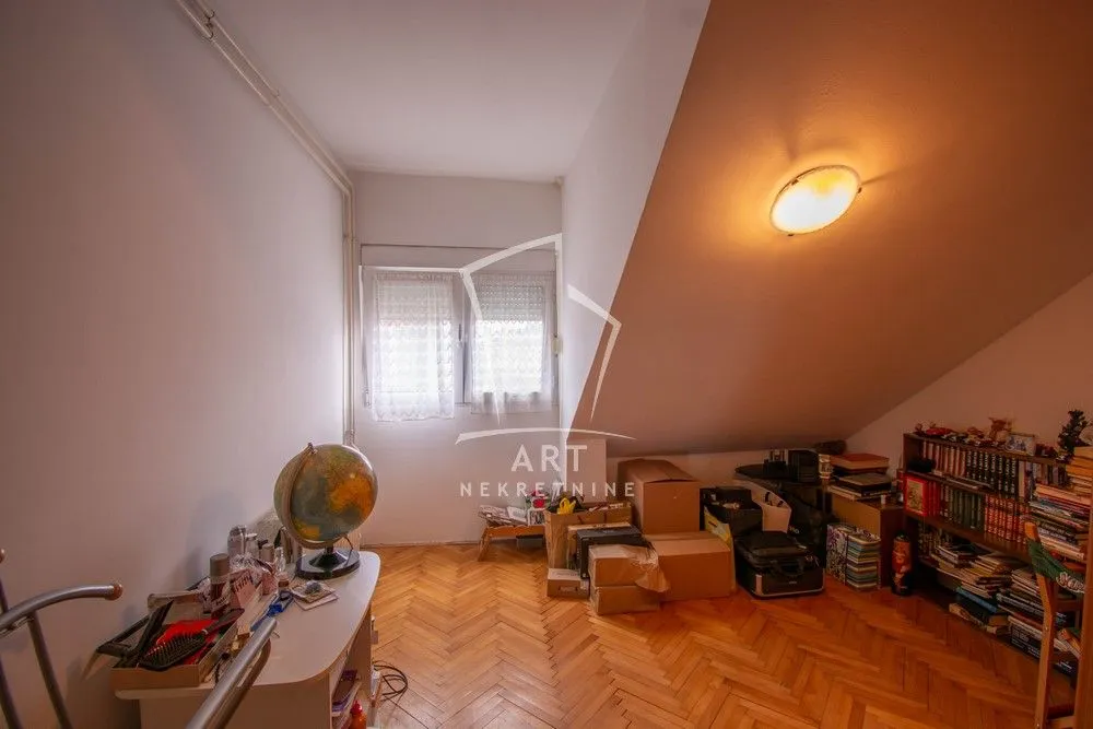 Sale, three bedroom apartment, 94m², Dorćol Sve Podlokacije, Beograd
