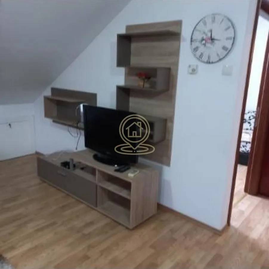 Izdavanje, jednosoban stan, 40m², Grbavica, Novi Sad Sve Podlokacije