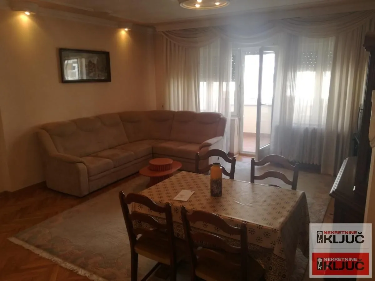 Prodaja, dvosoban stan, 56m², Grbavica, Novi Sad Sve Podlokacije