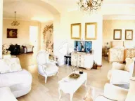 Izdavanje, trosoban stan, 110m², Stari Grad, Beograd - image 3