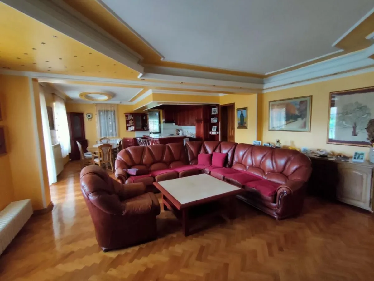 Rent, office space, 950m², Sremska Kamenica, Petrovaradin