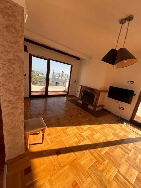 Izdavanje, kuća, 140m², Bar, Crna Gora