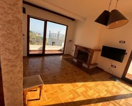 Izdavanje, kuća, 140m², Bar, Crna Gora