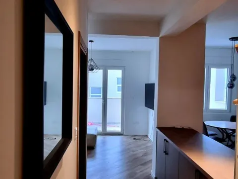 Rent, two bedroom apartment, 60m², Mažina, Tivat - image 2