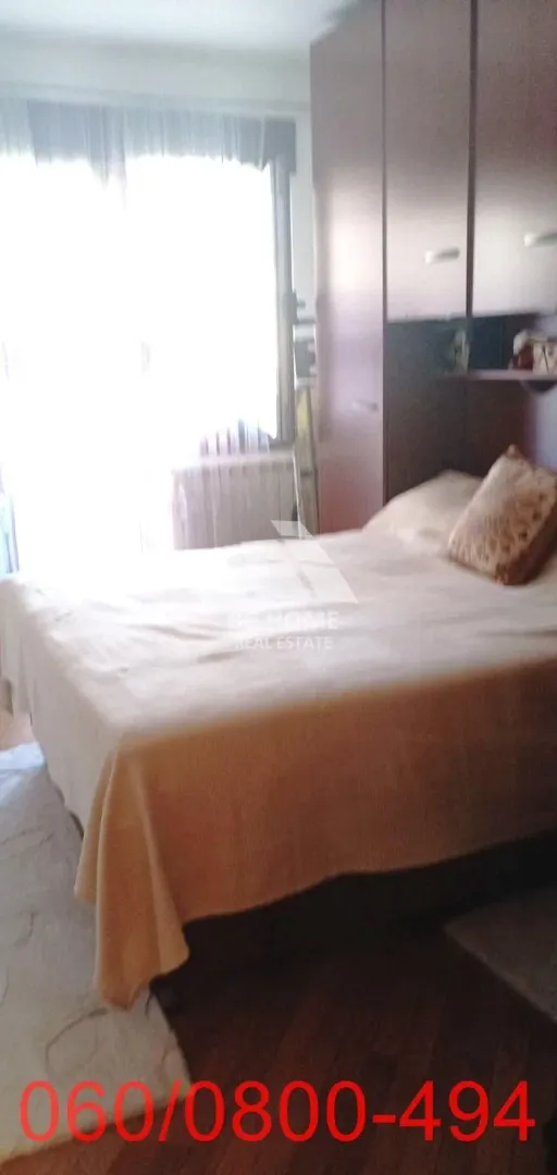 Prodaja, trosoban stan, 70m², Kalenić Pijaca, Vračar Sve Podlokacije