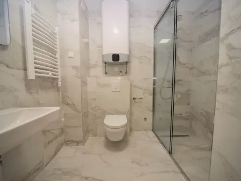 Rent, two bedroom apartment, 80m², City Kvart, Podgorica - image 5