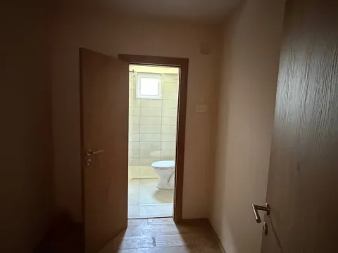 Rent, two bedroom apartment, 90m², Dalmatinska ulica, Podgorica - image 3