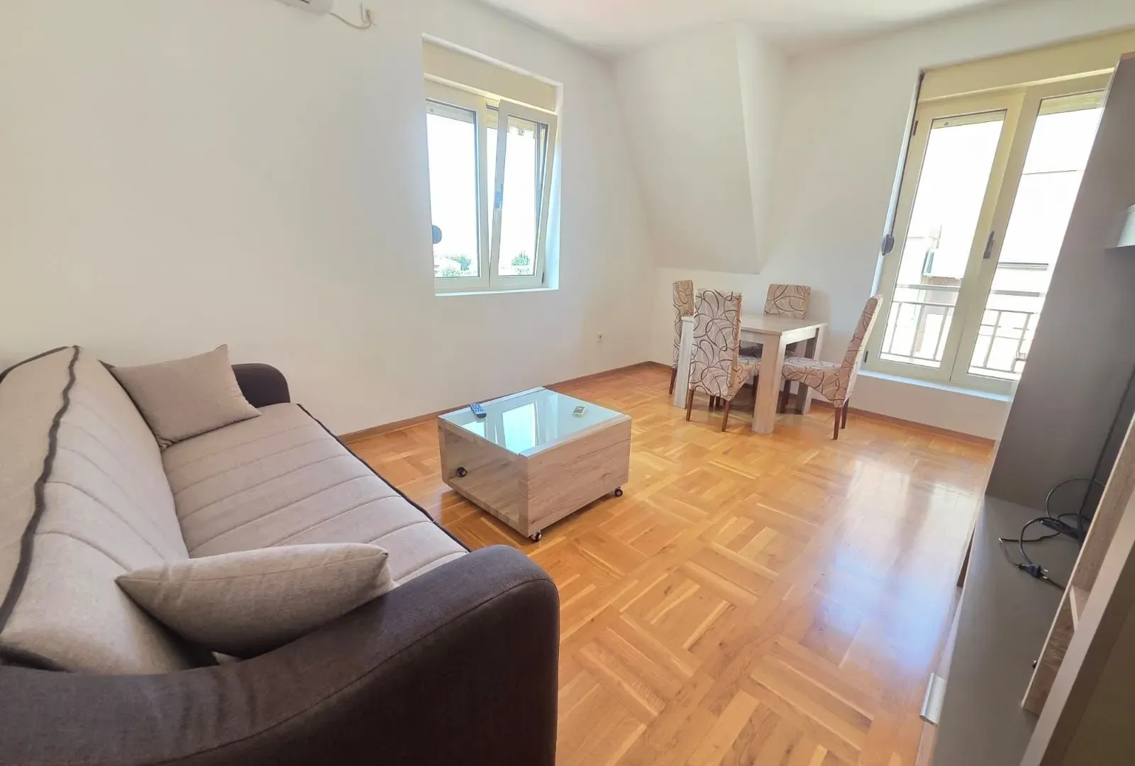 Rent, studio apartment, 27m², Zabjelo, Podgorica