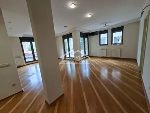 Rent, four bedroom apartment, 125m², Savski Venac, Beograd - image 2