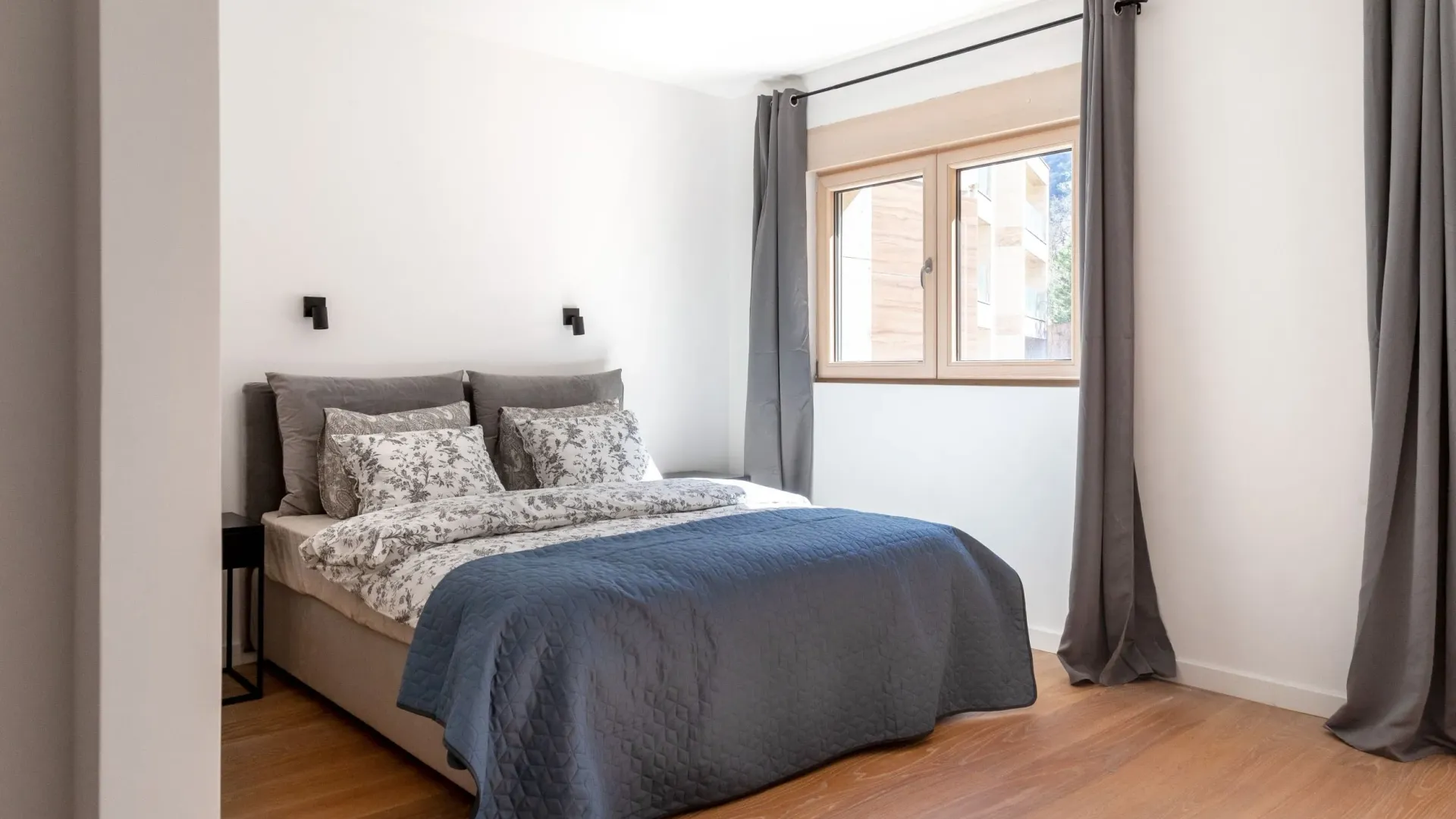 Sale, five bedroom apartment, 253m², Kotor, Crna Gora
